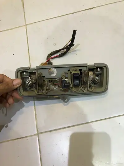 للبيع قطع كرسيدا 1