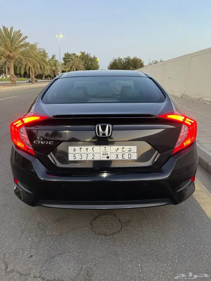 هوندا سيفيك 1.6 2019 نص فل للبيع 4