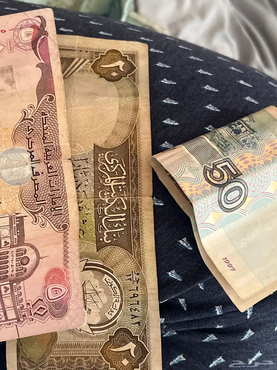 فلوس كويتيه واماراتيه وقطريه 0