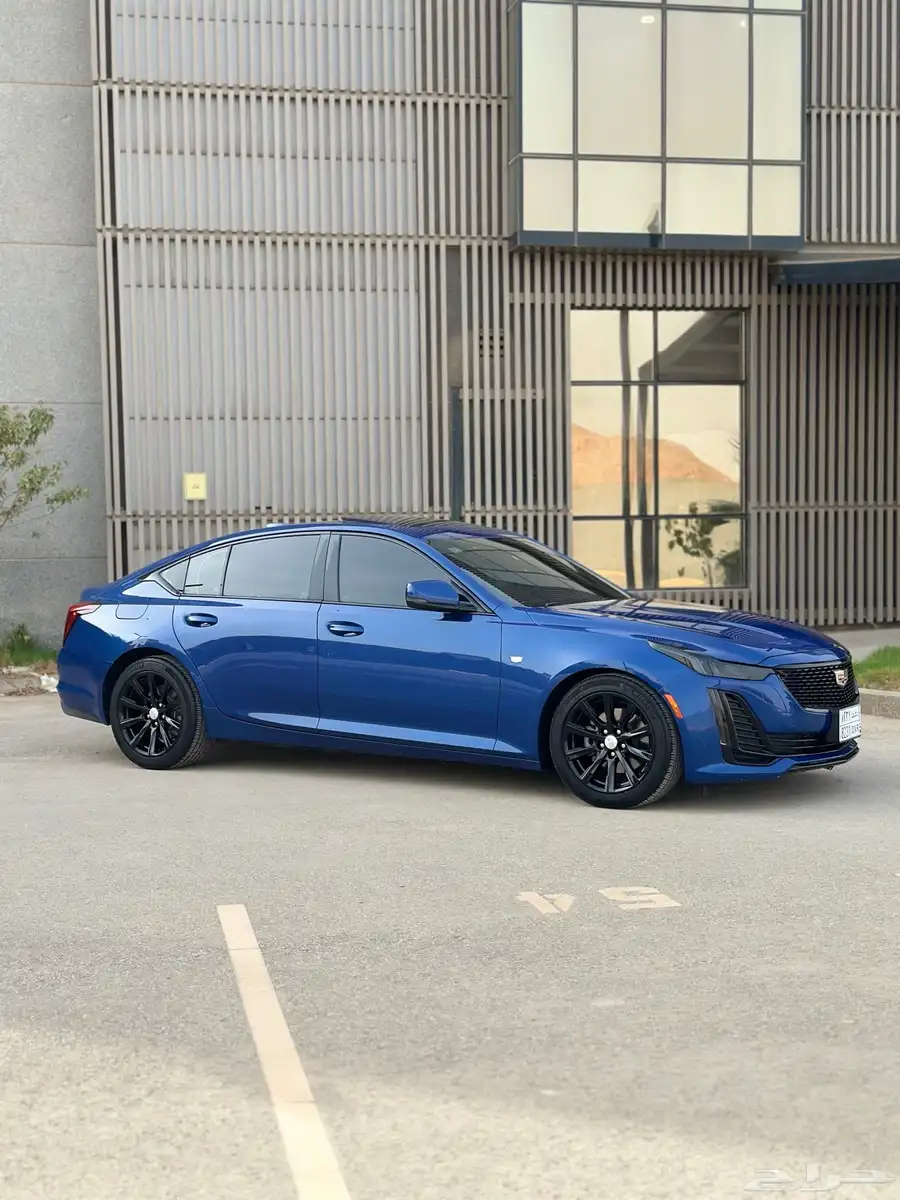 كاديلاك CT5 2021 3