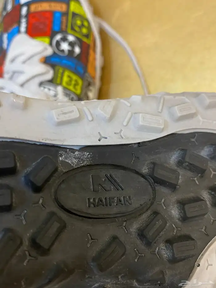 شبه جديد بوت كرة قدم ماركة HAIFAN 2