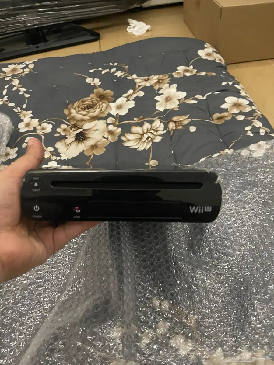 جهاز Wii U أمريكي مع كامل محتوياته 5