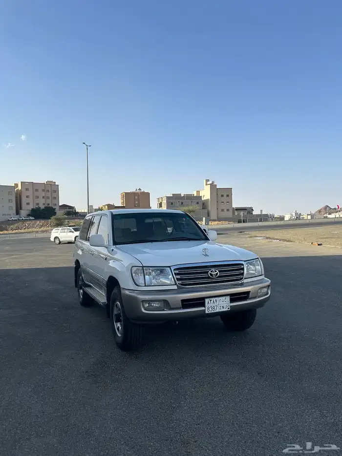 لاندكروزر 2003 نظيف GXR 4