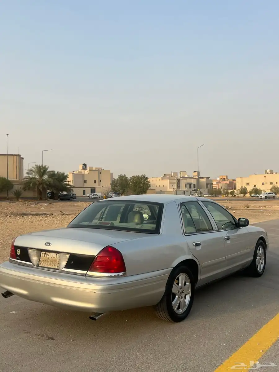 فورد فكتوريا 1