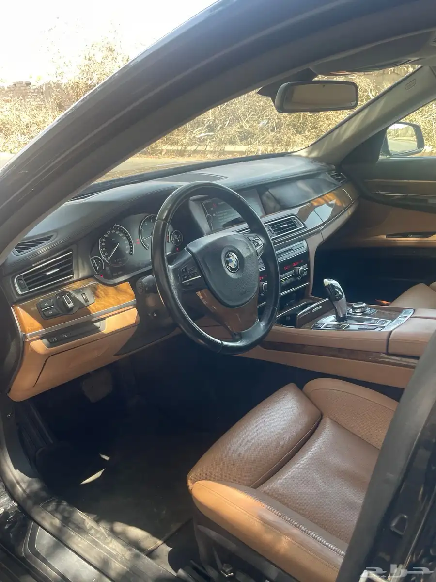 BMW - 740 LI - 2012 11