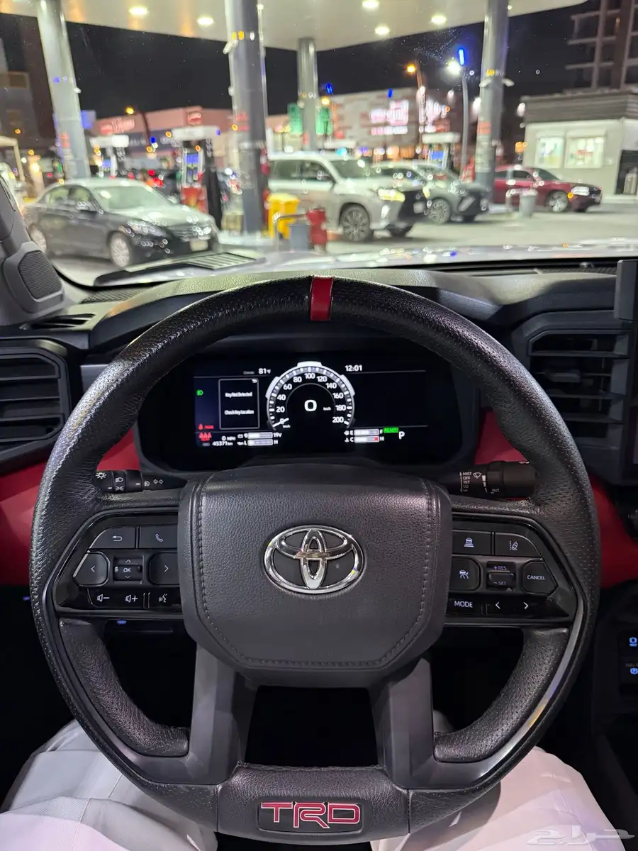 تندرا TRD Pro يحمل لوحة مميزة 19