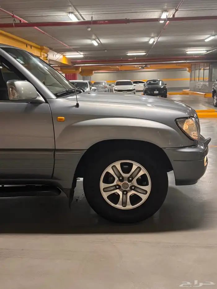 للبيع لكزس LX470 2003 2