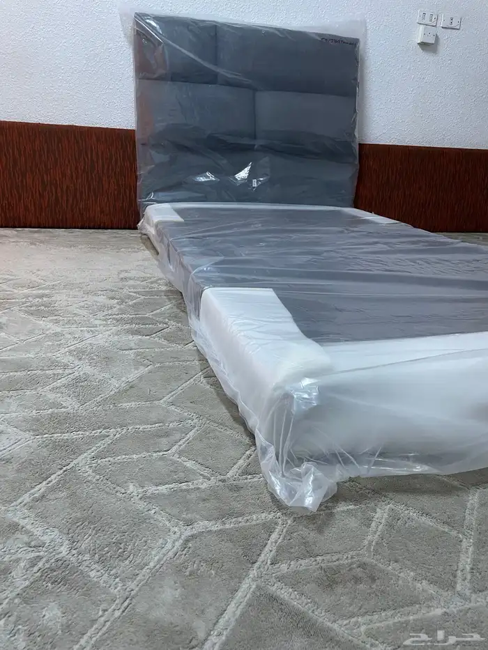 للبيع سرير طبي من شركة (باك كير) 1