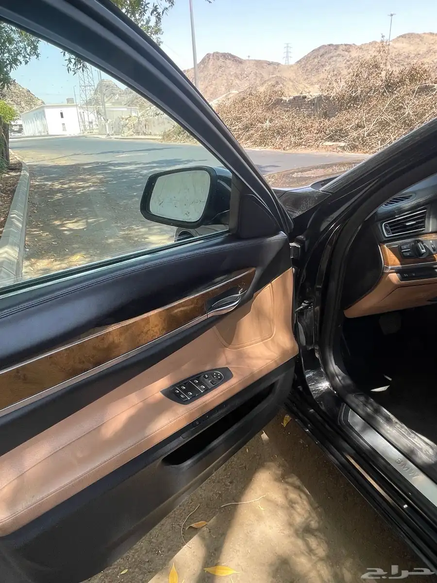 BMW - 740 LI - 2012 13