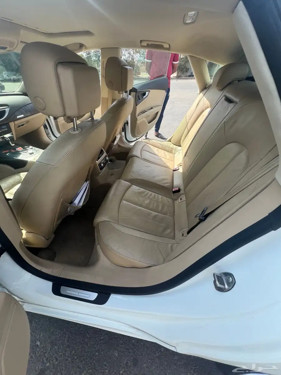 اودي A7 للبيع 11
