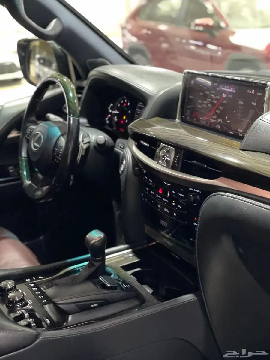 جيب لكزس LX 570DD سبورت سعودي 2019 18