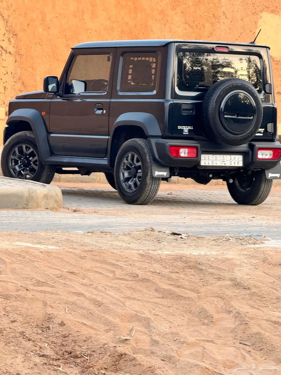 سوزوكي جمني2023 2