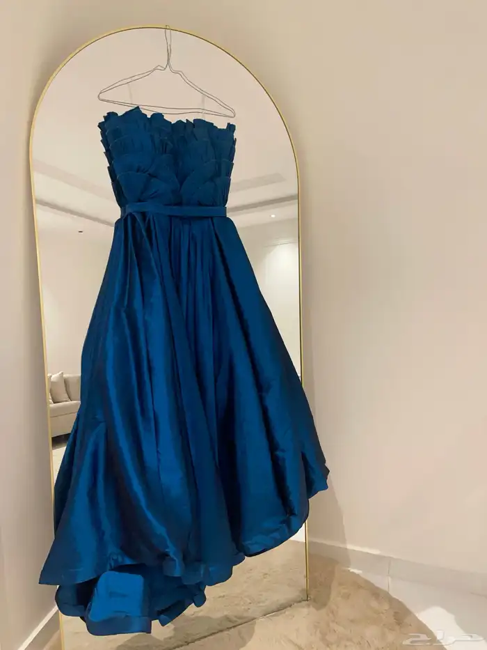 اغراض صالون خياطه ماكينه فستان 1