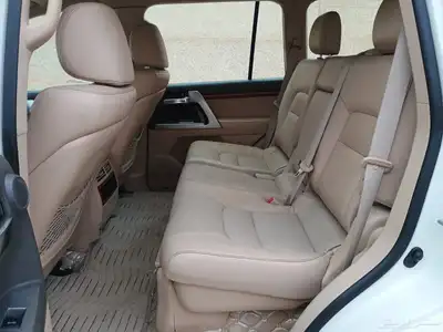 تويوتا لاندكروزر 2015 VXR 12