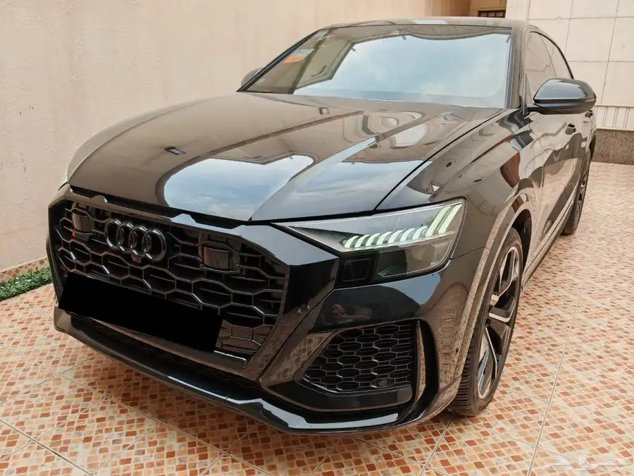 اودي Q8 RS 2021 سماكو تحت الضمان و الصيانه المجانيه 4