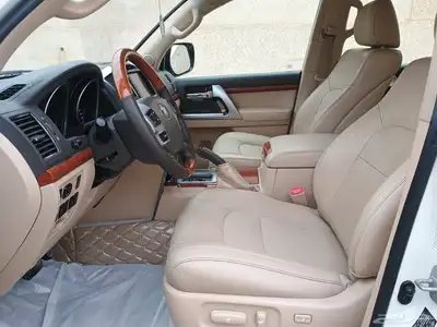 تويوتا لاندكروزر 2015 VXR 14