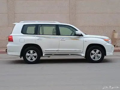 تويوتا لاندكروزر 2015 VXR 6