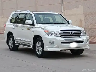 تويوتا لاندكروزر 2015 VXR 1