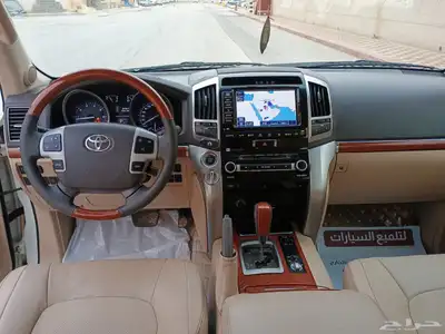تويوتا لاندكروزر 2015 VXR 17