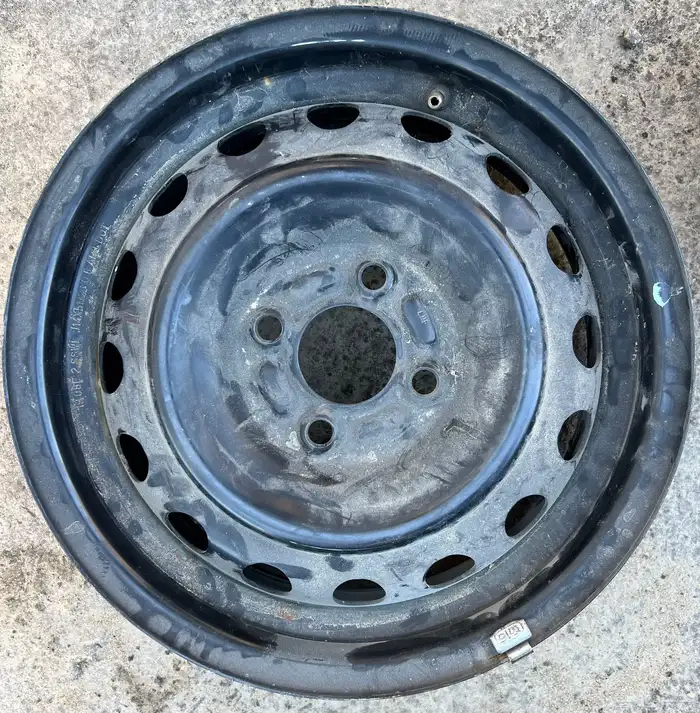 4 جنوط حديد أصلية مقاس 14 6