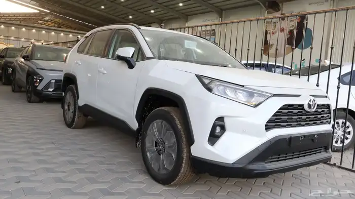 رافور XLE دبل بنزين 2025 4