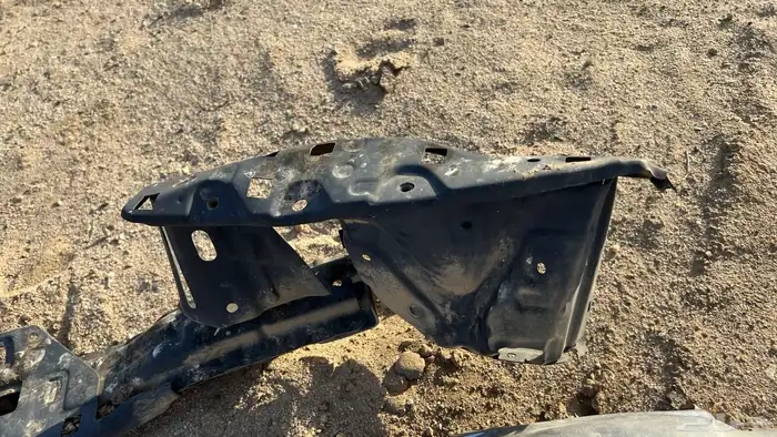 جسر صدام خلفي هايلوكس وكاله 6