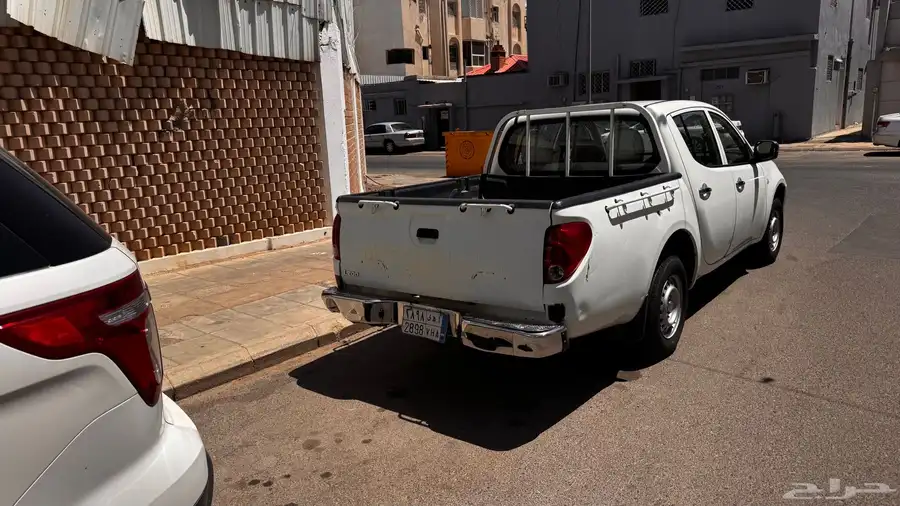 ميتسوبيشي L200 1