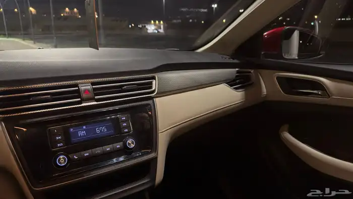 ام جي فايف 2023 13