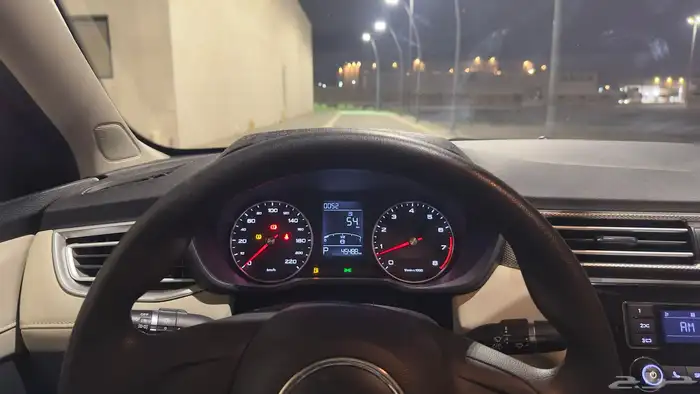 ام جي فايف 2023 12
