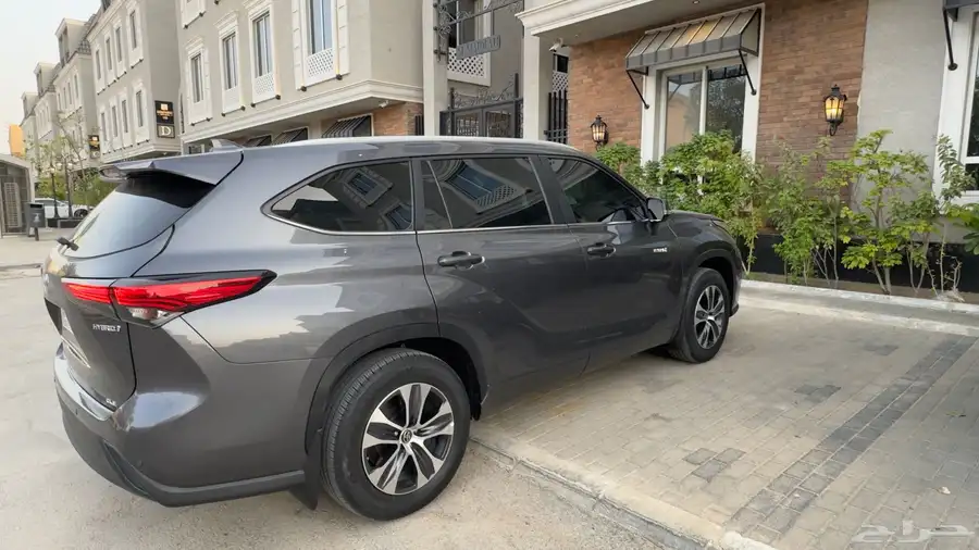 TOYOTA HIGHLANDER GLE 4X4 2023 FOR SALE 2