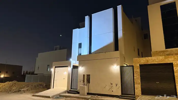فله درج داخلي مع شقتين للبيع مخطط غصون 0