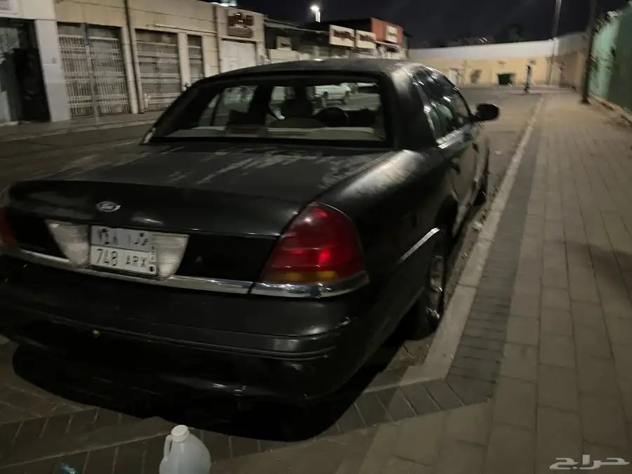 للبيع فورد فكتوريا مديل 1999 8
