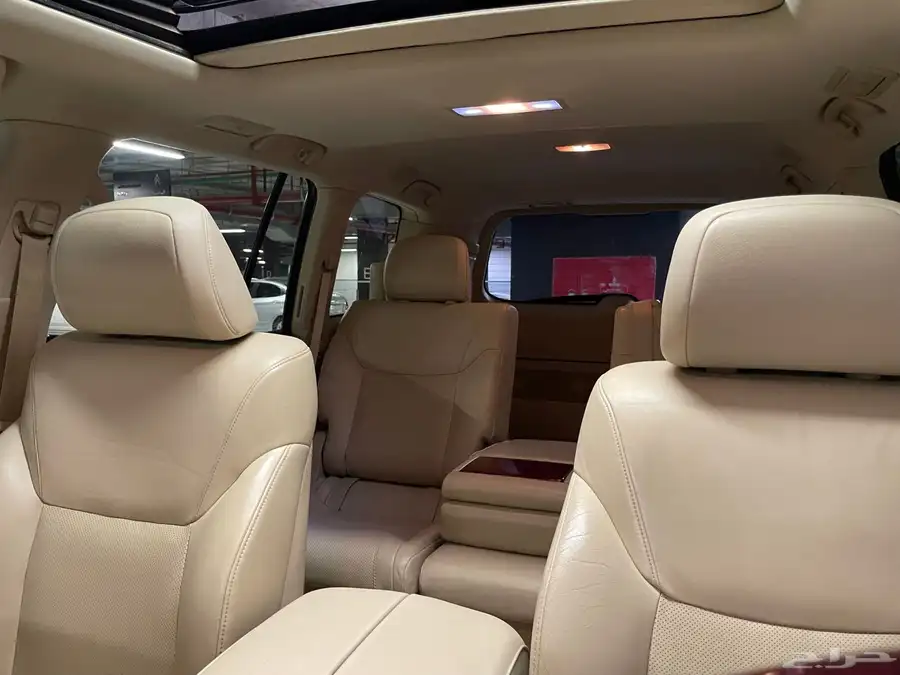 للبيع جيب لكزس LX570 2013 14