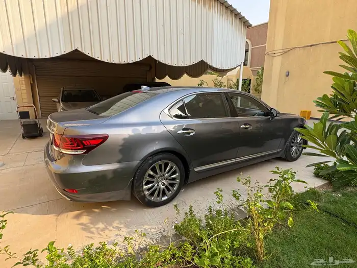 لكزس LS460 لارج 2014 8