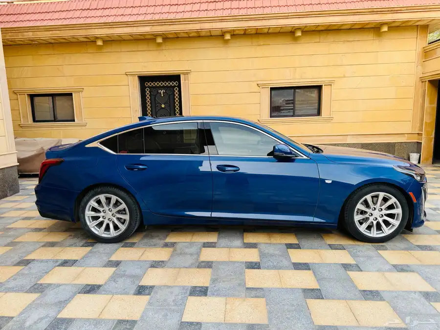 كاديلاك CT5 نظيف 7