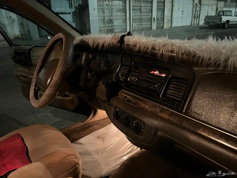 للبيع فورد فكتوريا مديل 1999 18
