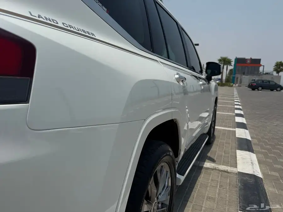 للبيع لاند كلوزر L4 2023 وارد عبد اللطيف جميل 20