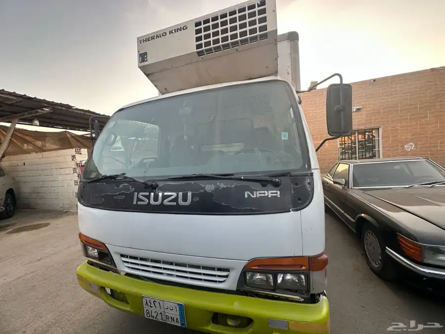 دينا ايسوزو 2002 ديزل ثلاجه 4