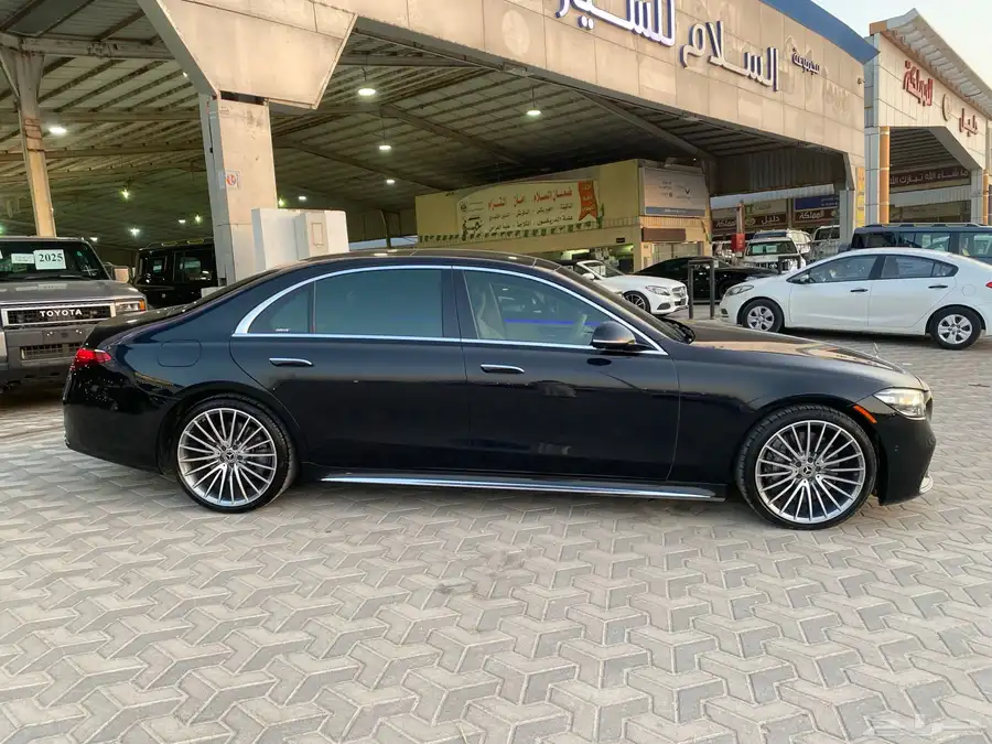 مرسدس s580 2023 4