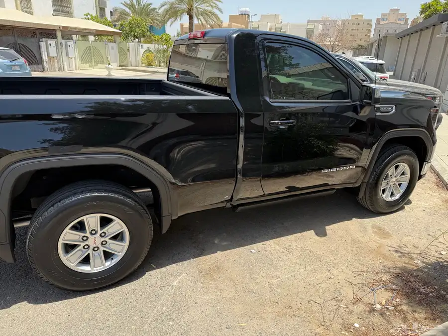 جمس سييرا 2025 SLE 4