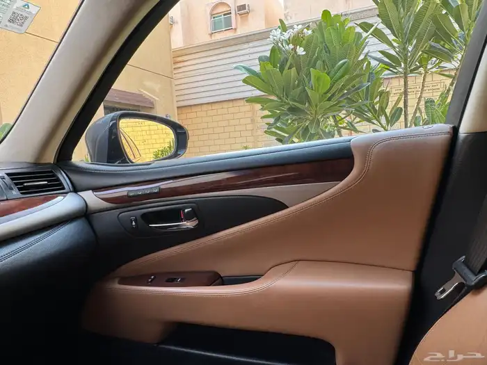 لكزس LS460 لارج 2014 13