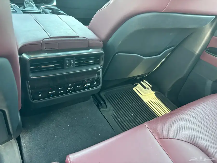 للبيع لكزز LX600 موديل 2023 وارد كندا 11
