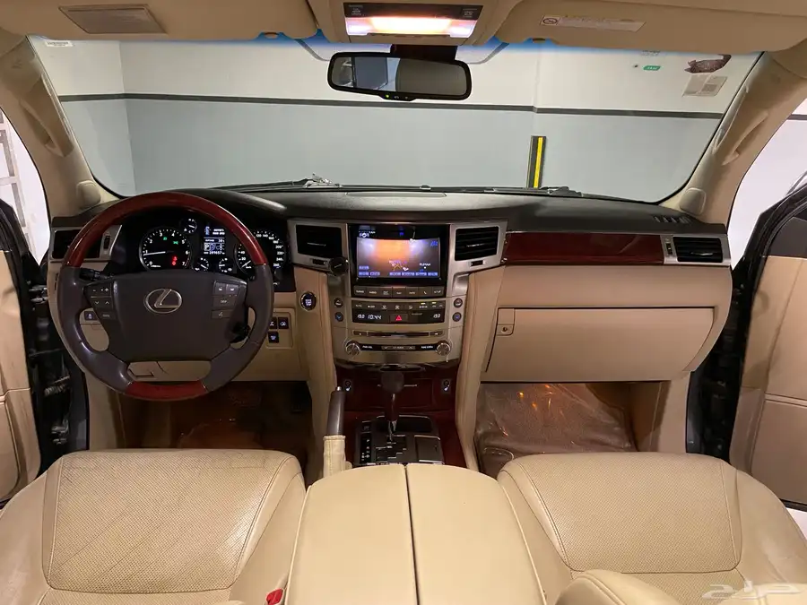 للبيع جيب لكزس LX570 2013 8