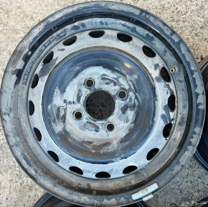 4 جنوط حديد أصلية مقاس 14 4