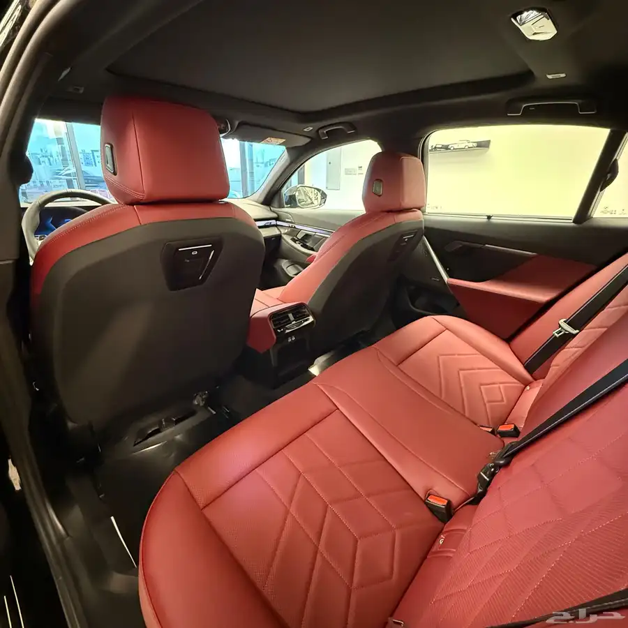 جديد الفئة الخامسة BMW 520i 2026 5