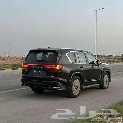 ليكزس LX 600 F SPORT 2025 4