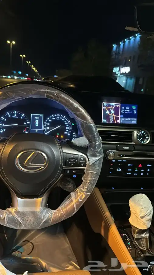 لكزس GS 2016 مستعملة للبيع قير اوتماتيك بنزين 8