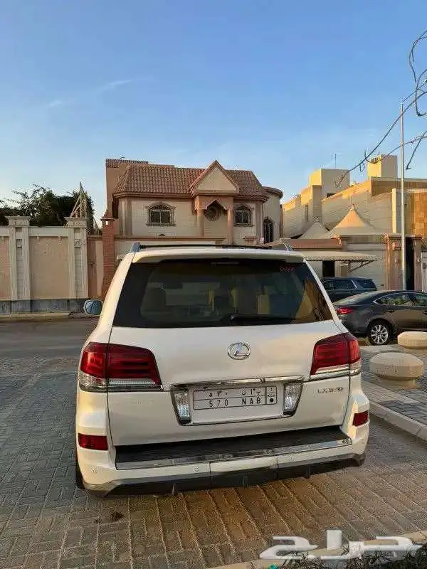جيب لكزس LX570 موديل 2012 استخدام شخصي 8