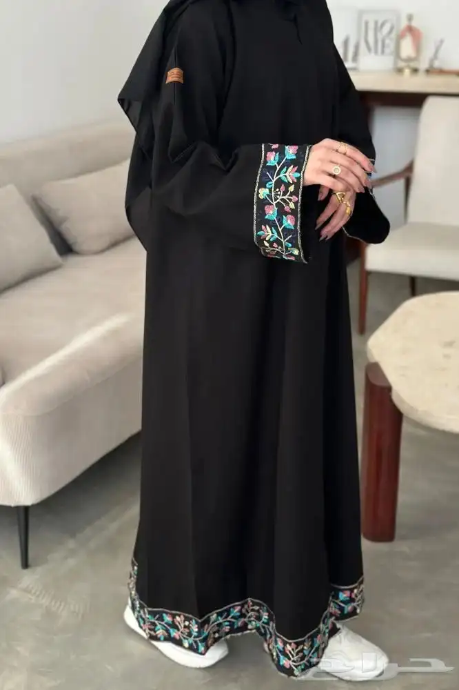 خياطة عبايات بالجملة من المصنع مباشرة 0