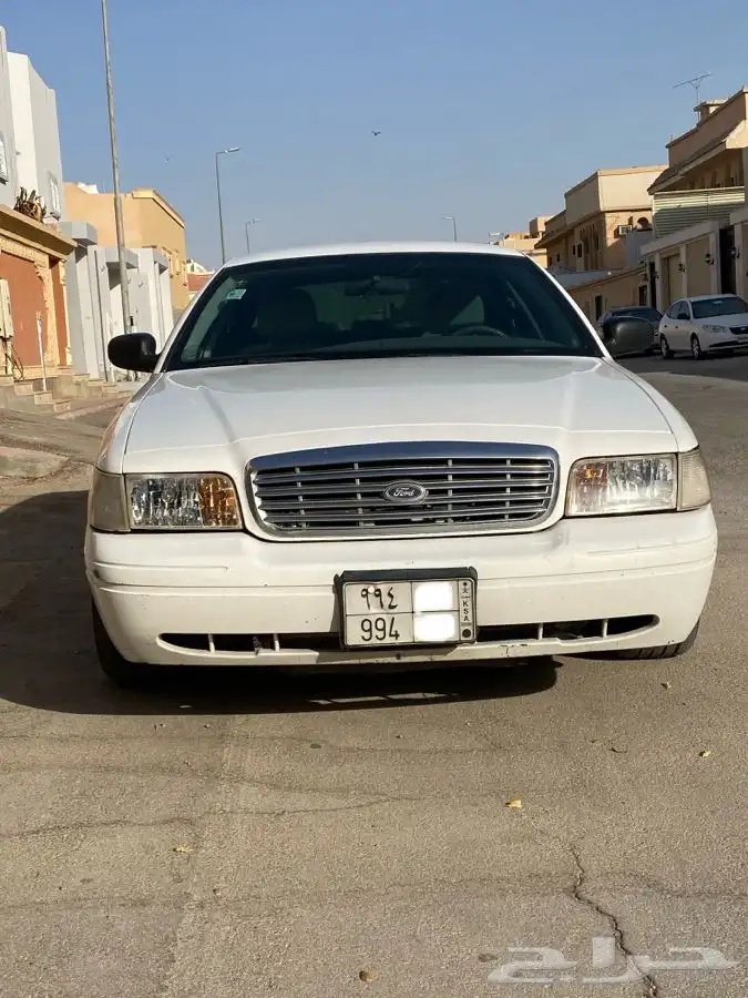 فورد فكتوريا 2004 0